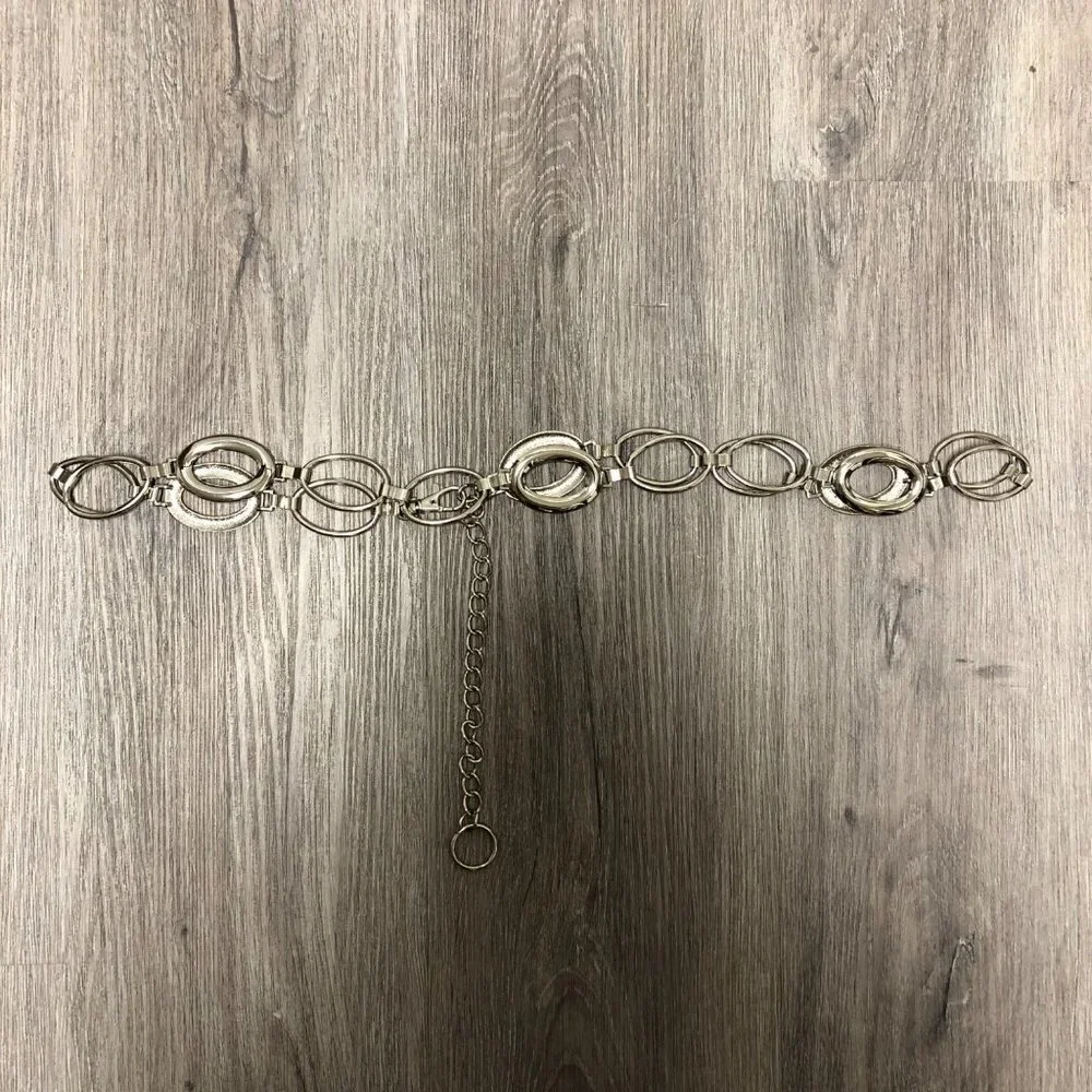 Vintage Y2K Silver Chain Belt Accessory Oval Circle Adjustable 90s Barbie Hippie